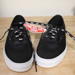 Vans Old School Black Leather Sneakers.